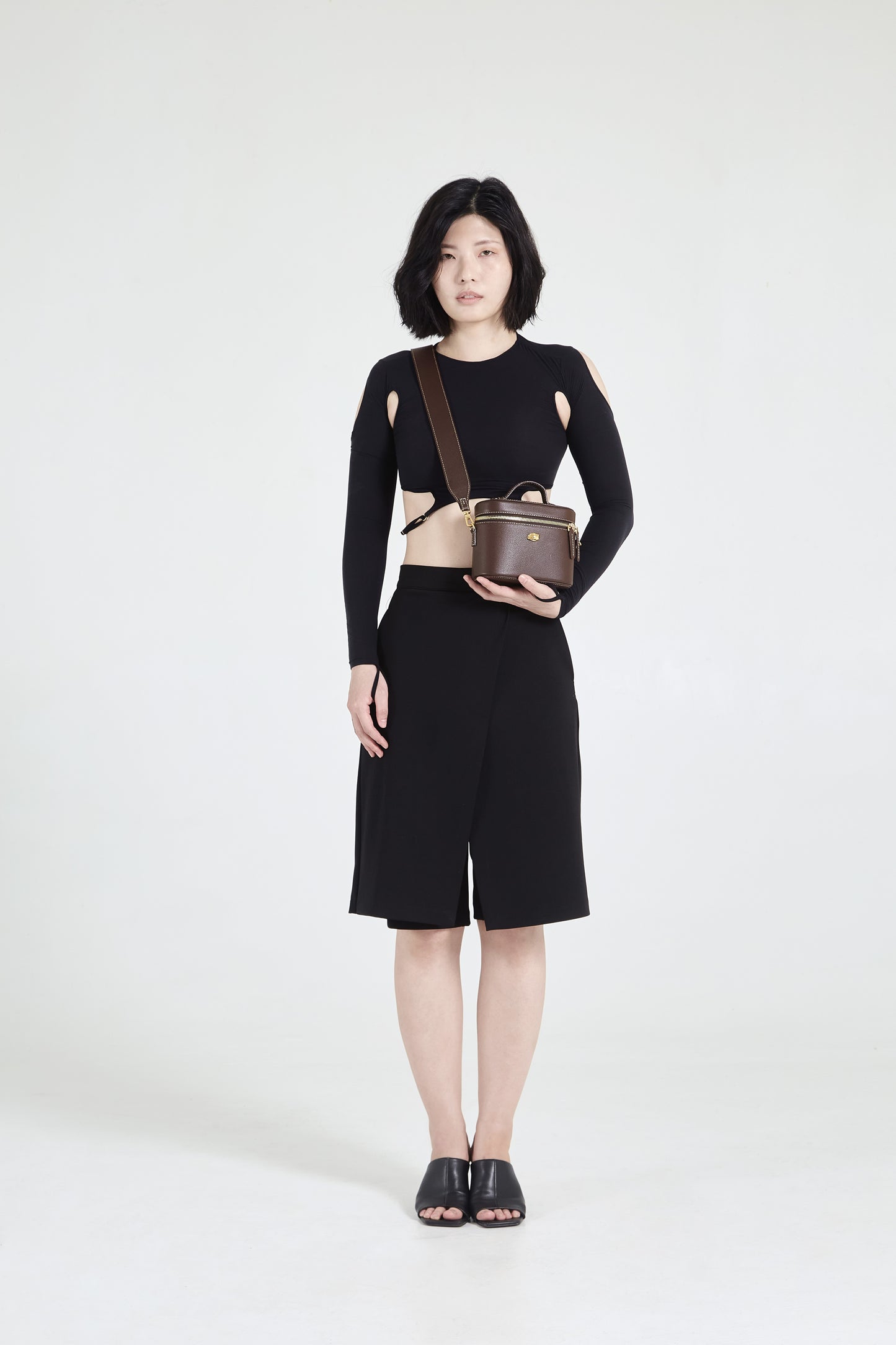Petite Voyager Chocolate Leather Bag